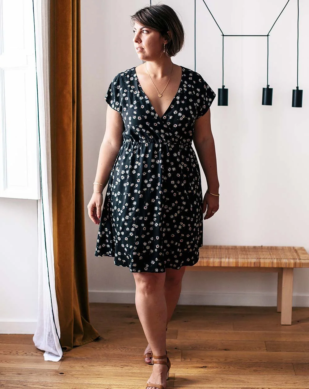 Aatise Robe Noire En Lenzing® Ecovero® - Zomi 2 Aatise Robe Noire En Lenzing® Ecovero® - Zomi