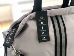 ACE Bag Totebag En Econyl® - Ace -Thinking Mu Soldes ACETaupeToteBagLabel