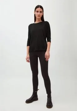 Armedangels Top Tencel® - Jaady -Thinking Mu Soldes ARMEDANGELS Top JAADY noire 4 167d5041 ae8b 4bde a339 cef4c608d57e