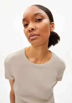 Armedangels T-shirt Coton Biologique - Kardaa -Thinking Mu Soldes ARMEDANGELS tshirt KARDAA sable 3