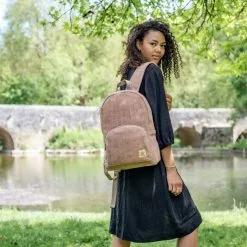 Bhangara Sac à Dos Chanvre - Uttara 27 Bhangara Sac à Dos Chanvre - Uttara -Thinking Mu Soldes Bhangara sac a dos compact chanvre UTTARA PECHE 5 e2d4254e 0055 4138 aa6b e3fc37caaca4