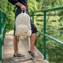 Bhangara Sac à Dos Chanvre - Uttara 22 Bhangara Sac à Dos Chanvre - Uttara -Thinking Mu Soldes Bhangara sac a dos compact chanvre UTTARA SABLE 5 e9980d94 aa51 4df6 819a ef6276a38cfc