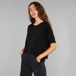 DEDICATED Top Tencel® - Kivik -Thinking Mu Soldes DEDICATED Top KIVIK noir 3 1a8ce47c 2675 4acd 97bf 2de2024ae395