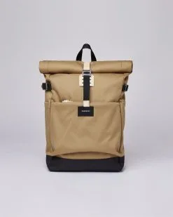 Sandqvist Sac à Dos Polyester Recyclé - Ilon 37 Sandqvist Sac à Dos Polyester Recyclé - Ilon -Thinking Mu Soldes ILON BronzeBlack SQA1848 011 d700bcaa d2b1 4ccb 844c 8ce723513a58