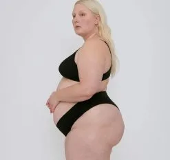 Organic Basics Soutien-gorge Coton Bio - Classic -Thinking Mu Soldes ORGANIC BASICS Soutien gorge classique noir 5 28d5fd8b 7d90 4e3e 8501 847e9a01ce0a