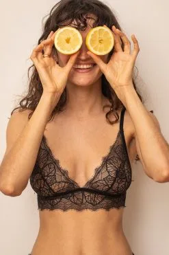 Olly Lingerie Soutien-gorge Polyester Recyclé - Liao -Thinking Mu Soldes Olly lingerie bustier noir en dentelle recyclee liao