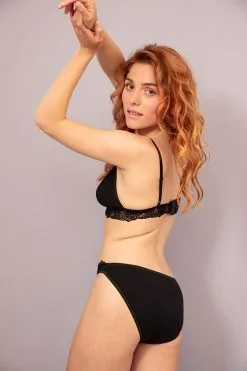 Olly Lingerie Soutien-gorge Coton Biologique - Neva -Thinking Mu Soldes Olly lingerie ensemble neva dentelle velour et coton noir 1f48de44 7e6a 459a a0f0 ef850b0e30a5