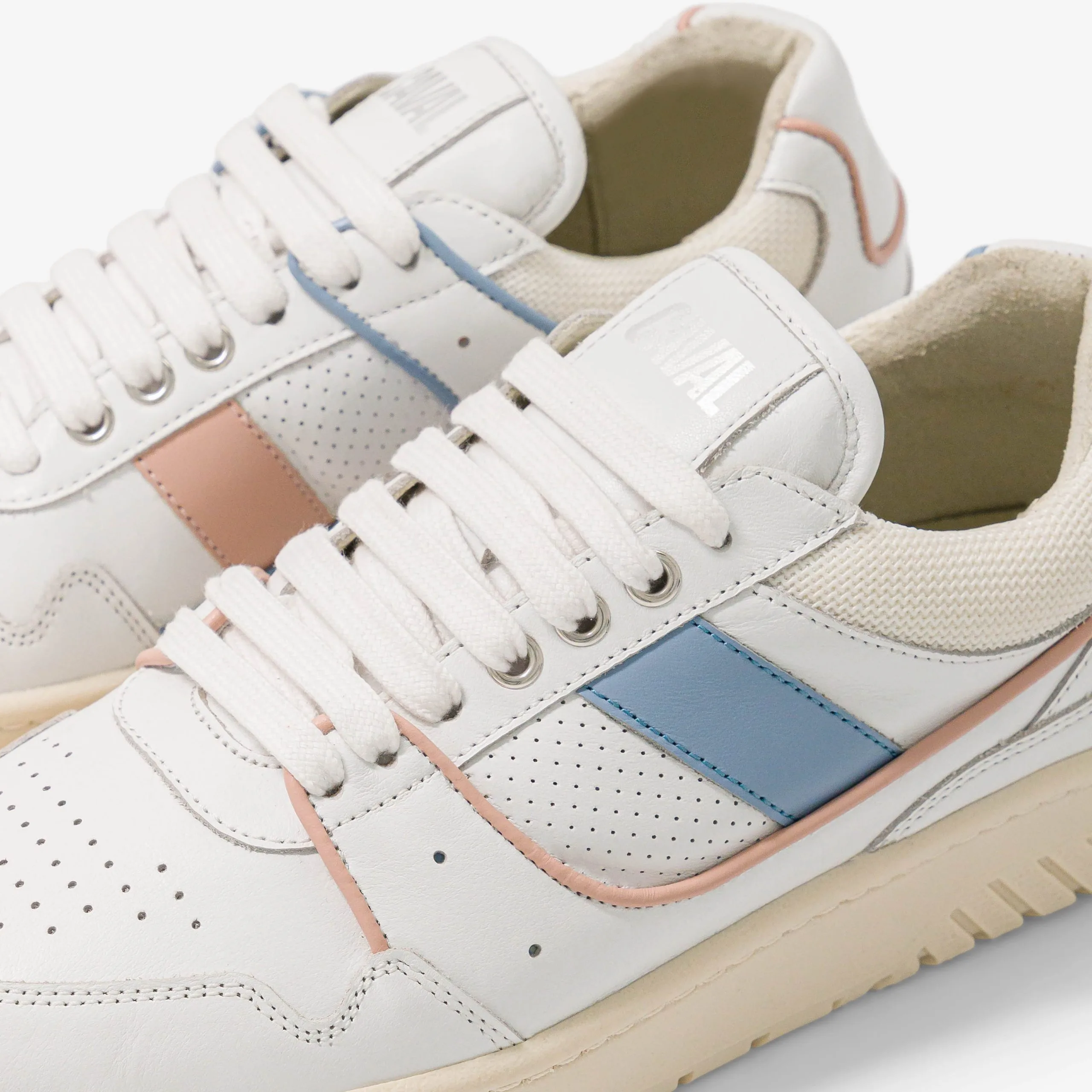 Caval Baskets En Cuir - Powder Blue 7 Caval Baskets En Cuir - Powder Blue – Image 5