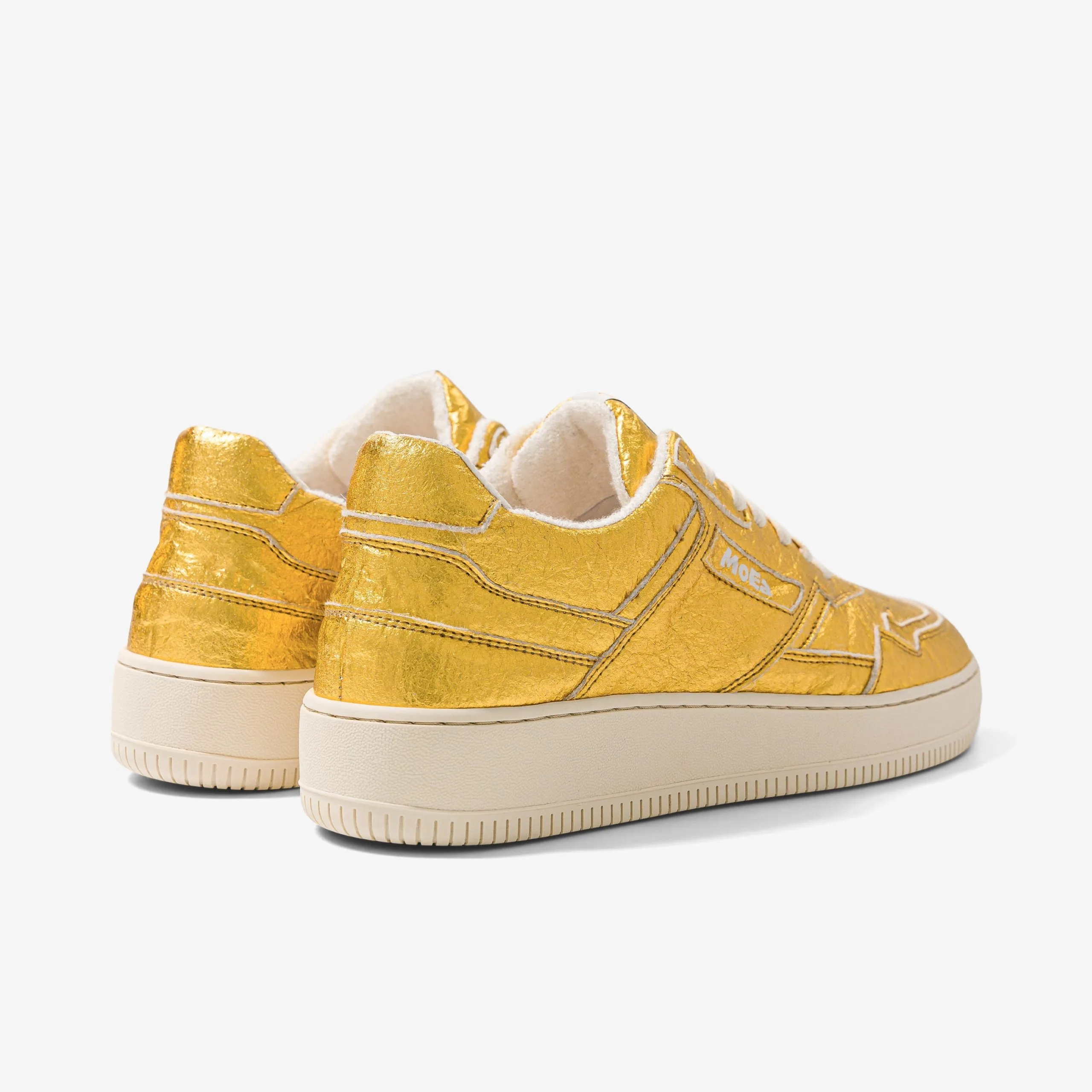 MoEa Baskets Or Cuir D'ananas - Gen1 7 MoEa Baskets Or Cuir D'ananas - Gen1 – Image 5