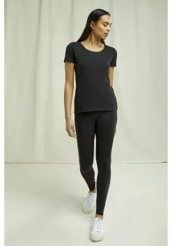 People Tree Top Coton Biologique - Gaia -Thinking Mu Soldes PEOPLE TREE T shirt GAIA noir 4