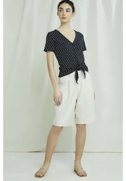 People Tree Top Coton Biologique - Evony -Thinking Mu Soldes PEOPLE TREE Top Noir Evony 4 b0e5748d 9bbc 44cb 8896 fa55978ec3f2