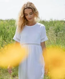 April & C Robe Courte Coton Biologique - Robine 8 April & C Robe Courte Coton Biologique - Robine -Thinking Mu Soldes Robe mi longue blanche broderie anglaise double gaze coton GOTS biologique fabriquee en France