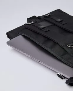 Sandqvist Sac à Dos Nylon Recyclé - Bernt 38 Sandqvist Sac à Dos Nylon Recyclé - Bernt -Thinking Mu Soldes SANDQVIST BERNT Noir 5