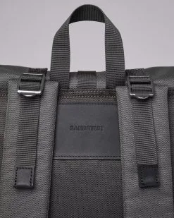 Sandqvist Sac à Dos Nylon Recyclé - Bernt 40 Sandqvist Sac à Dos Nylon Recyclé - Bernt -Thinking Mu Soldes SANDQVIST BERNT Noir Noir 2