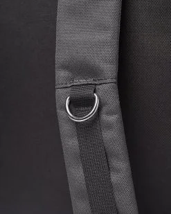 Sandqvist Sac à Dos Nylon Recyclé - Bernt 43 Sandqvist Sac à Dos Nylon Recyclé - Bernt -Thinking Mu Soldes SANDQVIST BERNT Noir Noir 5