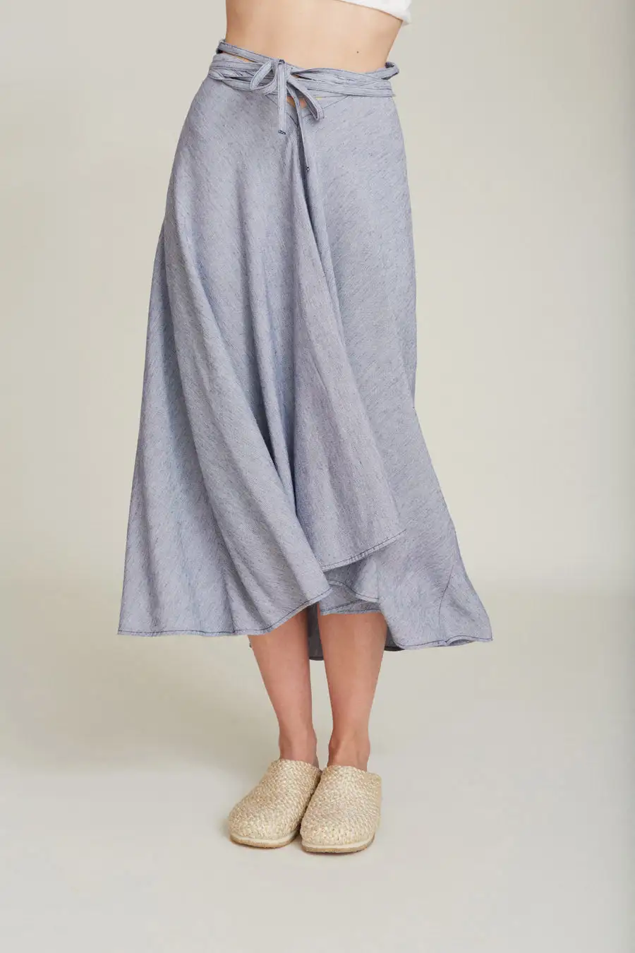 SUITE13LAB Robe Courte Lenzing® Ecovero® - Mp Short Mini 4 SUITE13LAB Robe Courte Lenzing® Ecovero® - Mp Short Mini – Image 2