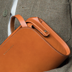 Valet De Pique Sac à Main Cuir Tannage Végétal - Madeleine -Thinking Mu Soldes Sacamainmedecinfemmecuir