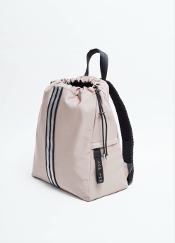 ACE Bag Sac à Dos En Econyl® - Ace -Thinking Mu Soldes Skarmavbild 2019 10 03 kl. 09.14.22