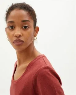 Thinking Mu T-shirt Chanvre - Regina -Thinking Mu Soldes THINKING MU T shirt chanvre REGINA rouge 3 7ba57999 5145 4626 b0b9 da3be9382888